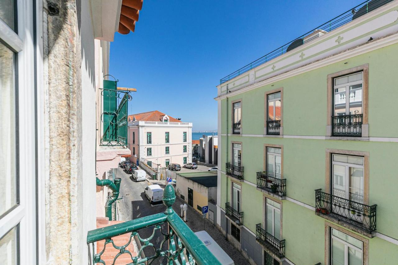 ליסבון Moderno Apartamento Em Bairro Tipico Lisboeta מראה חיצוני תמונה